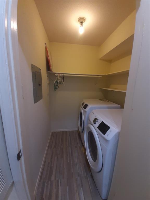 Building Photo - 9700 Leawood Blvd