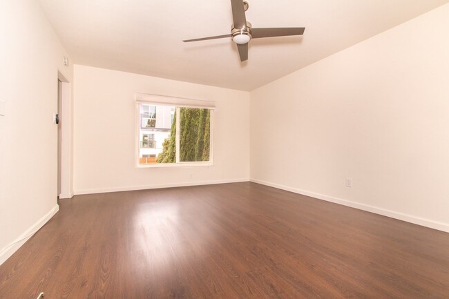 Building Photo - 1602-1604 Rosecrans / 3010 Jarvis