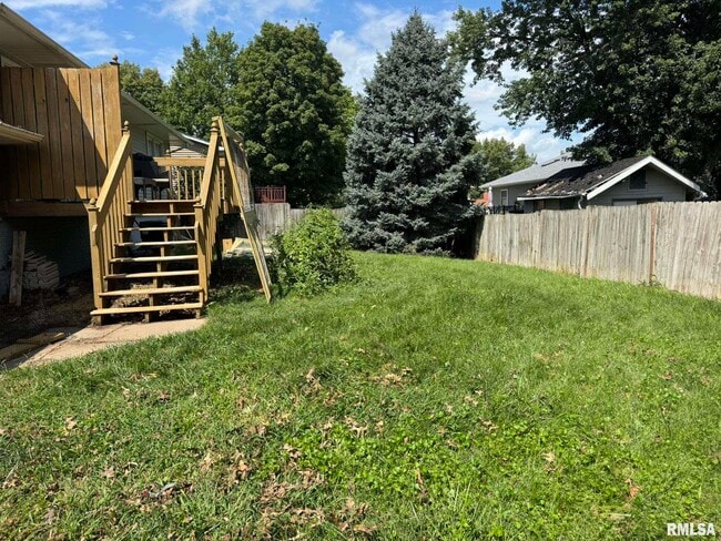 Building Photo - 4125 Utica Ridge Rd
