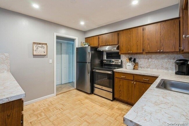 Building Photo - 84 4th St