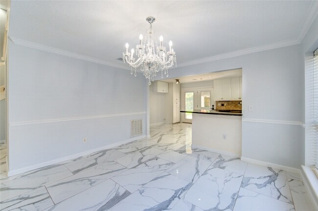 Building Photo - 115 Crimson Bay Dr