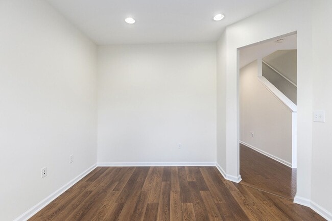 Building Photo - 193 Olde Towne Way