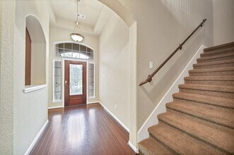 Building Photo - 107 Autumn Forest Ln