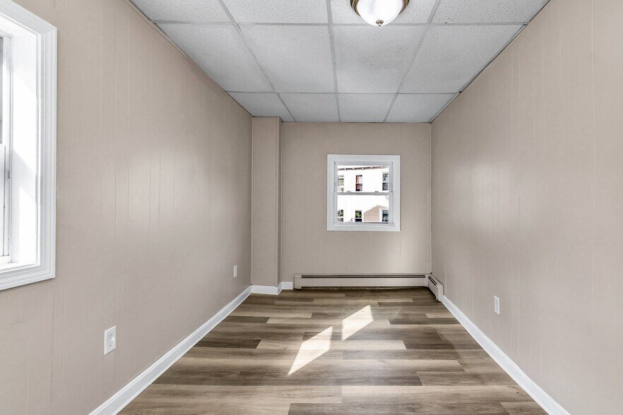 Building Photo - 153 Union St