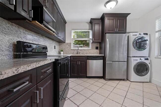 Primary Photo - 11232 SW 12th St