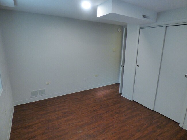 Building Photo - $0 DEPOSIT OPTION! RANCH STYLE HOME IN PRIME VIRGINIA VILLAGE!!!