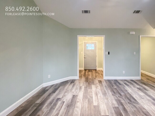 Building Photo - 5990 W Bay Point Dr