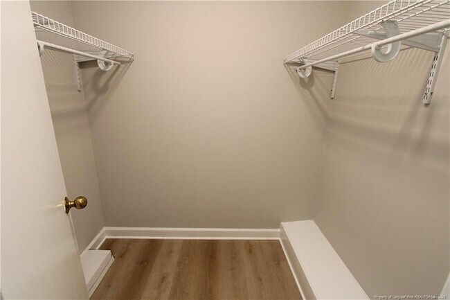 Building Photo - 118 Manhattan Ct