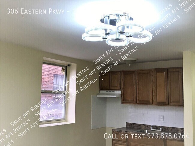 Building Photo - 306 Eastern Pkwy