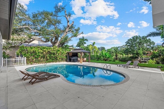 Building Photo - 1707 Caribbean Dr