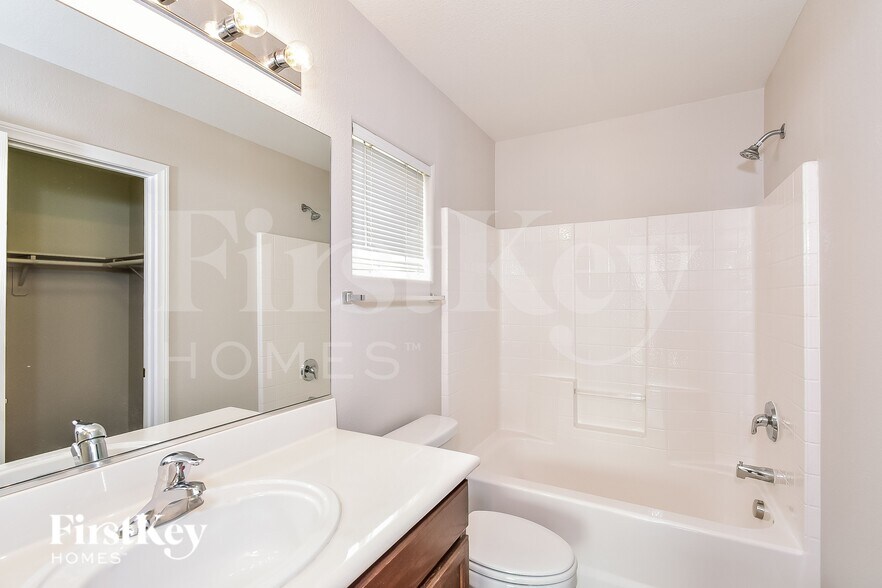 Building Photo - 4047 Morning Peace St