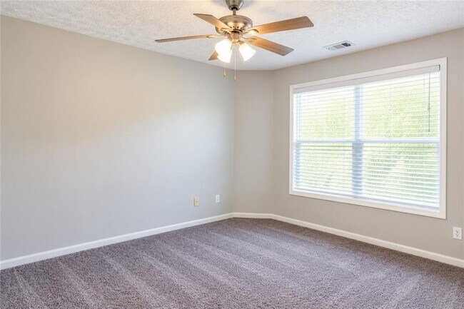 Building Photo - 190 Wilhelmina Dr