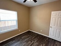 Building Photo - 990 Sierra Vista Ct