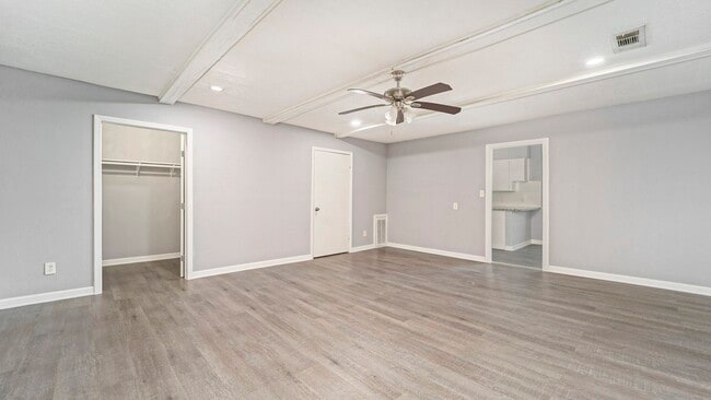 Building Photo - 3008 Columbia St