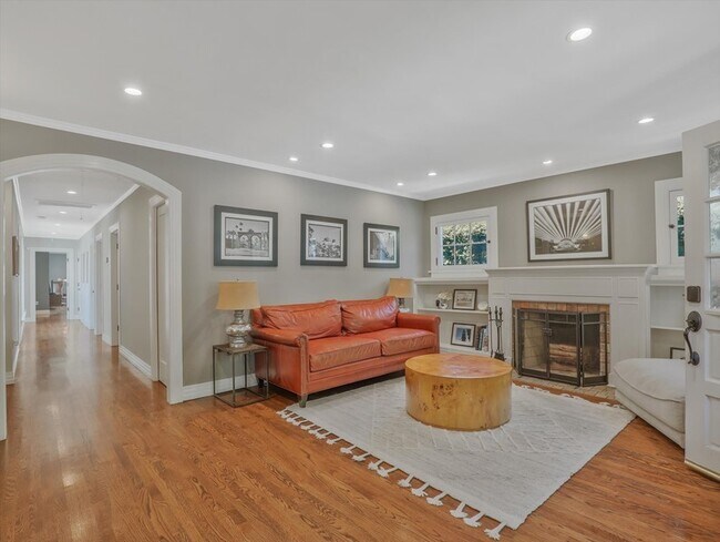 Building Photo - A furnished serene oasis