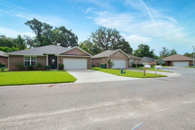 Building Photo - 902 Bay Breeze Cove