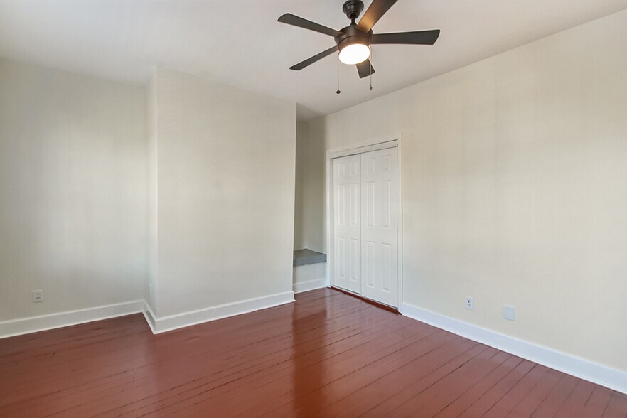 Building Photo - 303 W Henry St