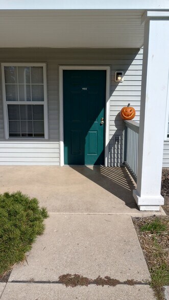 1st floor unit - 15 S Shafer St