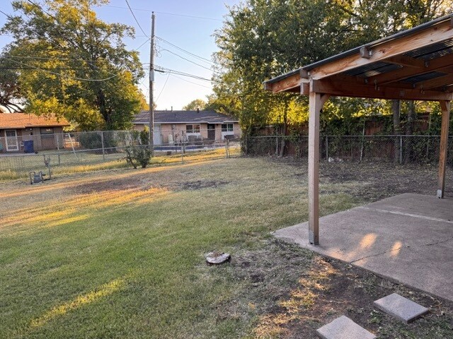 Building Photo - 3514 Summit Ln