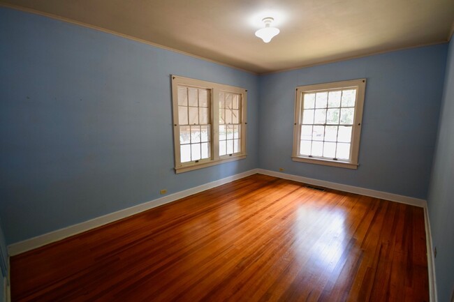 Building Photo - Large Home Close to Downtown Ruston