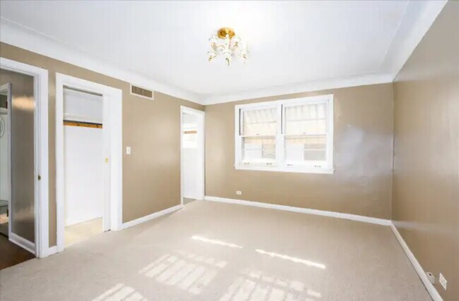 Building Photo - 1800 S Austin Blvd