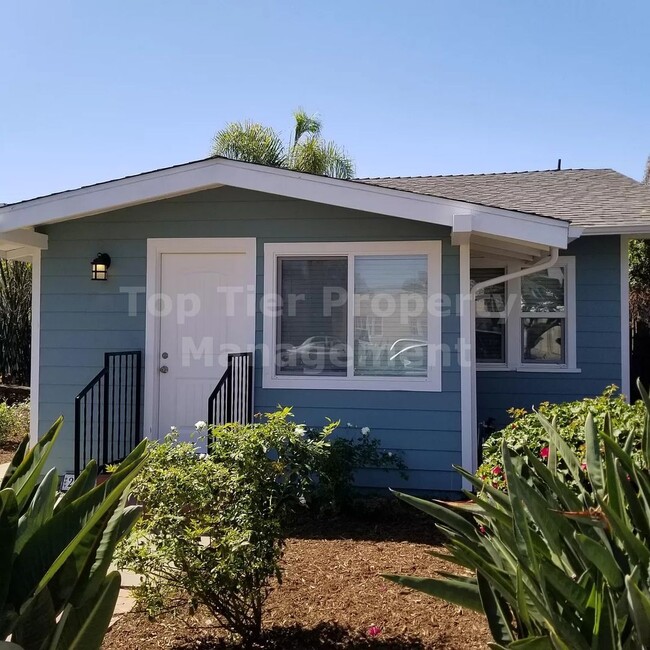 Primary Photo - ***Remodeled, Charming 2 bed / 2 bath Bung...