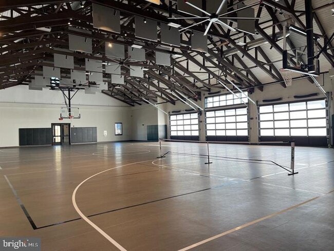 Building Photo - 9526 Hyde Pl