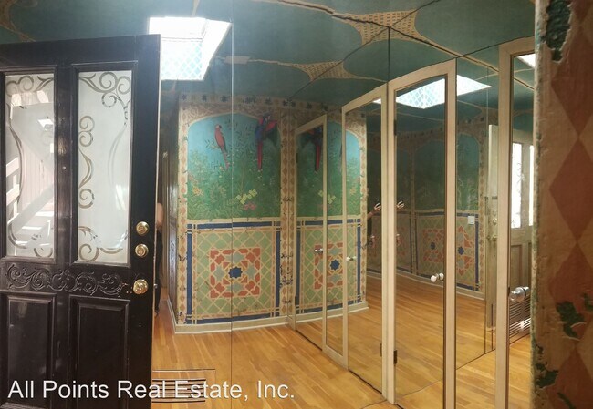 Building Photo - 2 br, 2.5 bath House - 4740 ARIZONA STREET #3