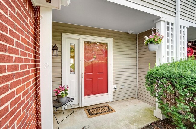 Building Photo - 5306 Country Ridge Dr