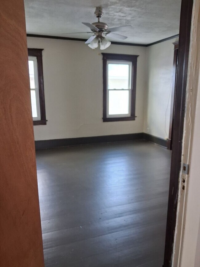 Building Photo - 8th St Virginia