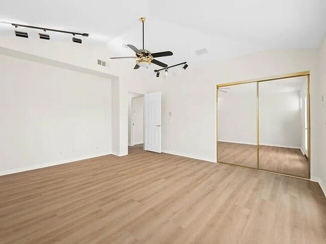 Building Photo - Beautiful Home in Murietta