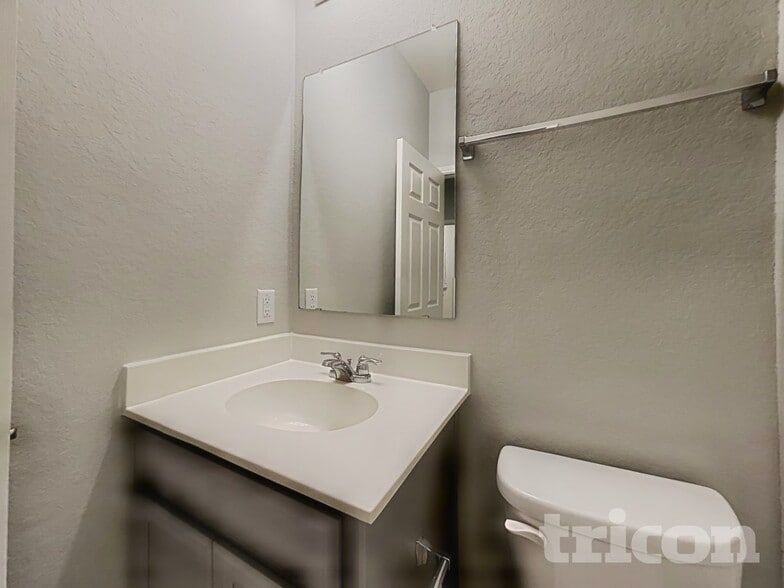 Building Photo - 14003 Elounda