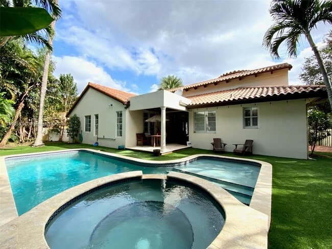 Building Photo - 16208 NW 83rd Pl