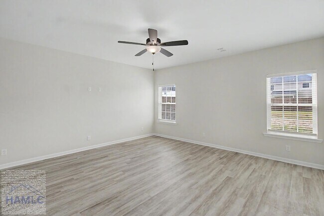 Building Photo - 319 Herty Ln