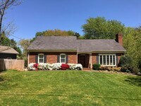 Building Photo - Beautiful 3 Bedroom House