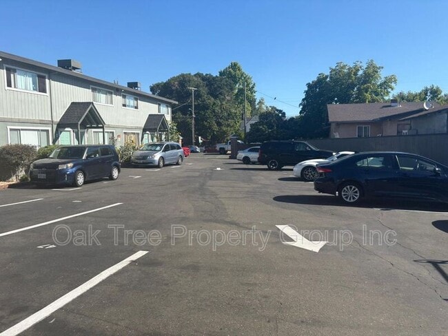 Building Photo - 625 F St