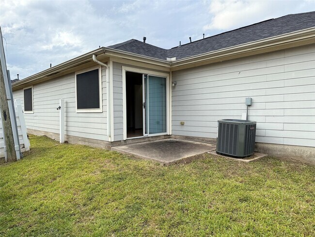 Building Photo - 1539 Nichole Woods Dr