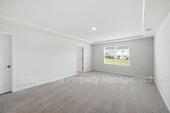 Building Photo - 5038 Kota St