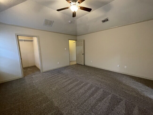 Building Photo - 5601 100th St