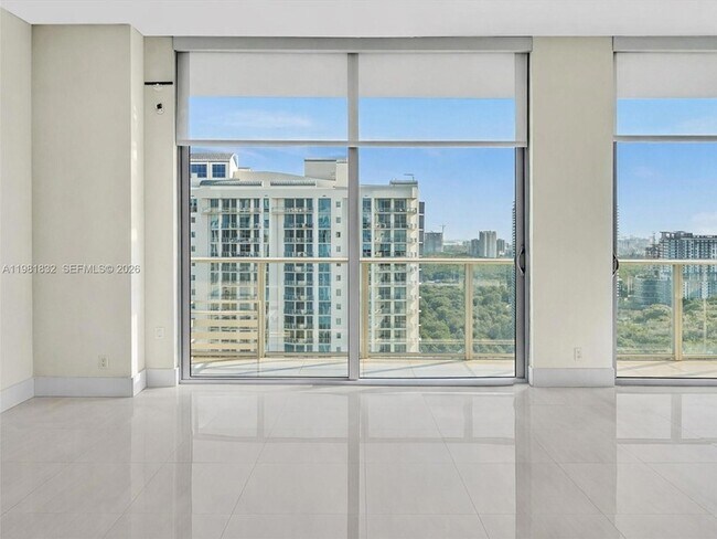 Building Photo - 17301 Biscayne Blvd