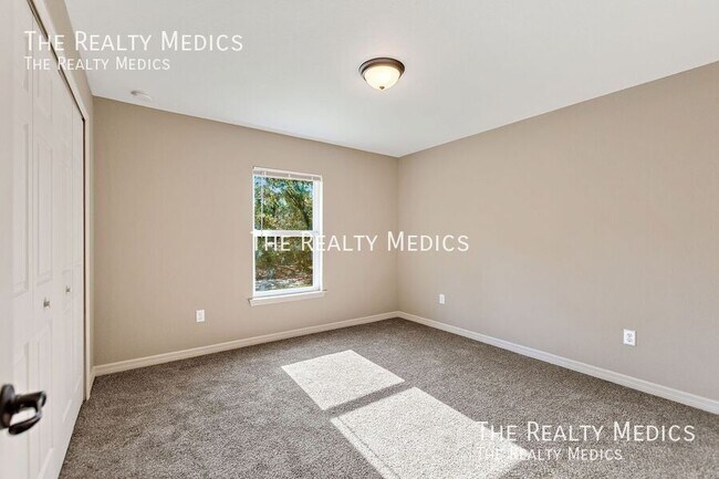Building Photo - 13775 SW 32nd Terrace Rd