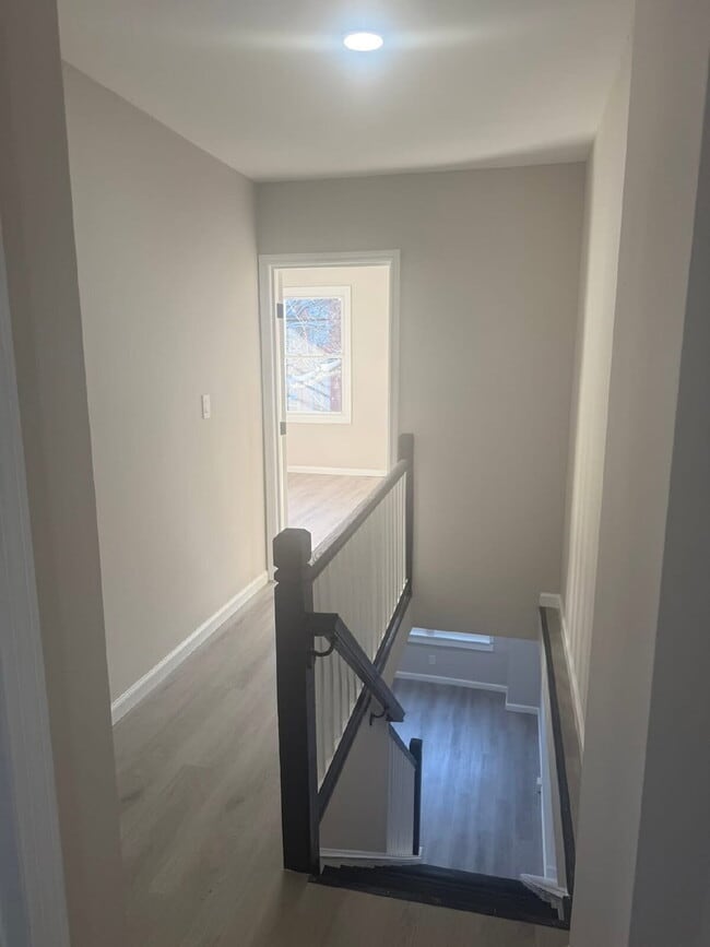 Building Photo - "Charming 4-Bedroom Townhouse in Trenton – Ideal Urban Living on MLK Jr. Blvd!"