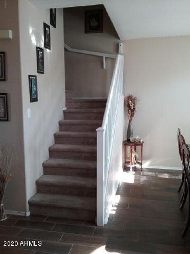 Building Photo - 4909 S 15th Pl