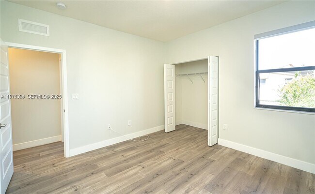 Building Photo - 10574 NW 81st Terrace