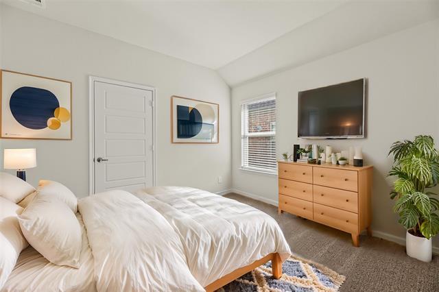 Building Photo - 411 Revolution Rd