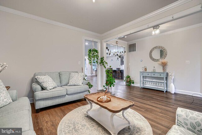 Building Photo - 7142 Starmount Ct
