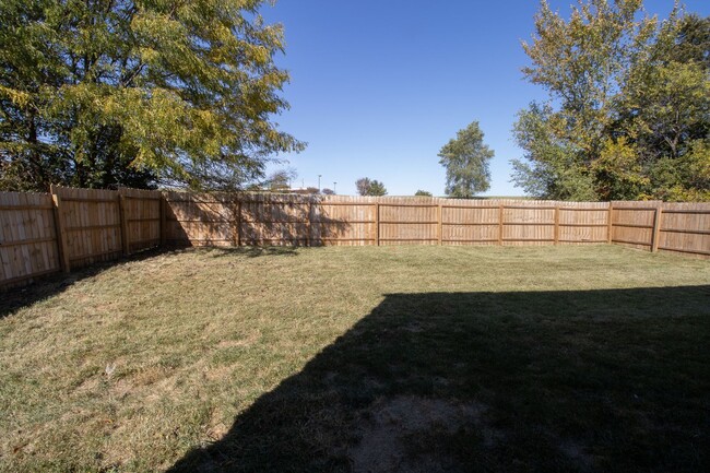 Building Photo - 3205-3207 Mexico Gravel Rd