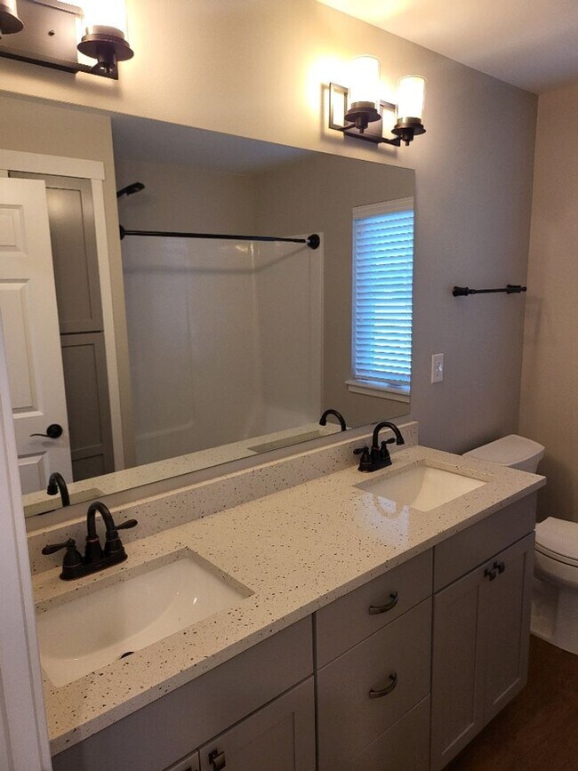 Building Photo - STATUS: AVAILABLE  | $2100.00 a month + $1...