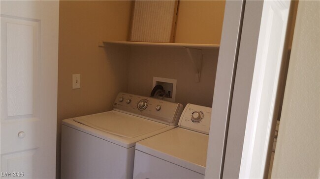 Building Photo - 4655 Gold Dust Ave