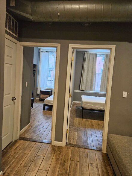 Building Photo - 1829 Spruce St